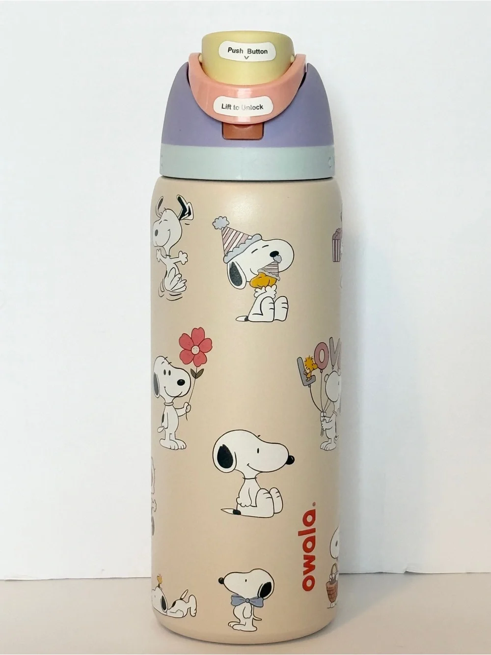Owala Snoopy Insulated 32oz Water Bottle “Multiple Colors”